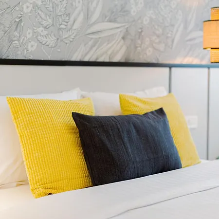 Heart Of The - Modern Comfort Apartment