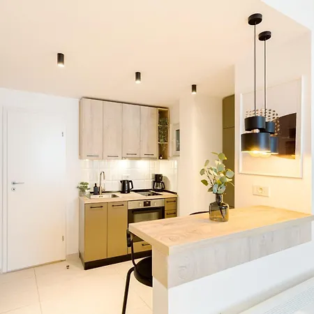 Apartment Heart Of The - Modern Comfort *