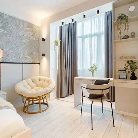 Apartment Heart Of The - Modern Comfort