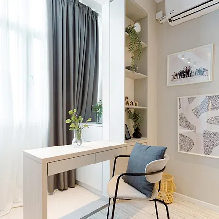 Heart Of The - Modern Comfort *