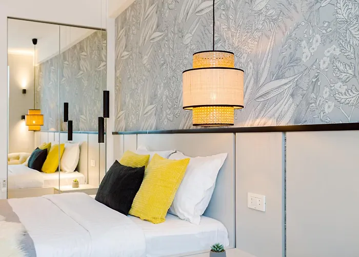 Heart Of The - Modern Comfort * Bükreş