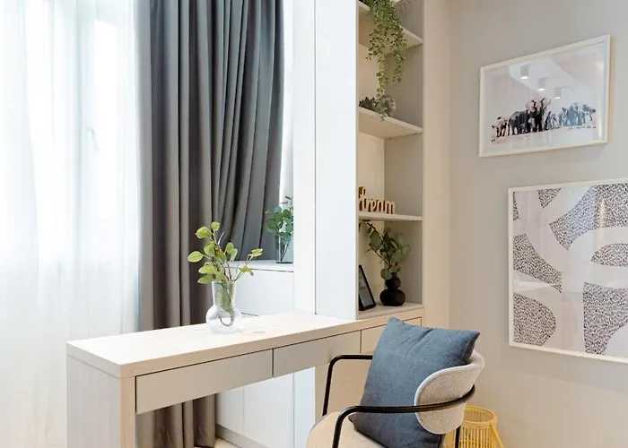 Heart Of The - Modern Comfort *